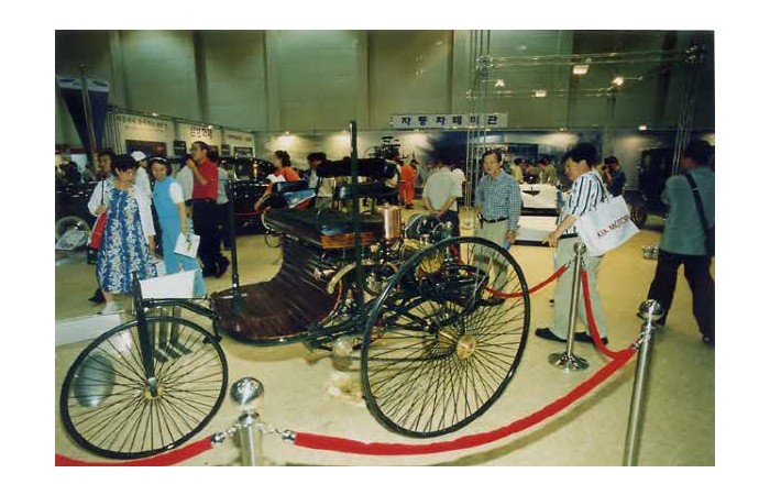 2001 Motor Show On-site coverage71