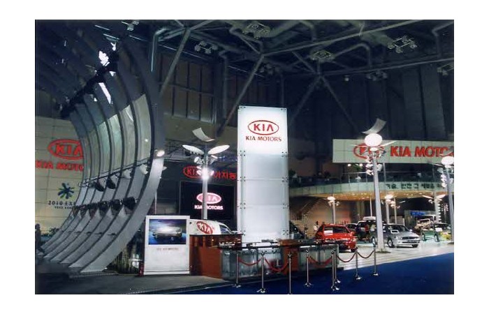 2001 Motor Show On-site coverage58