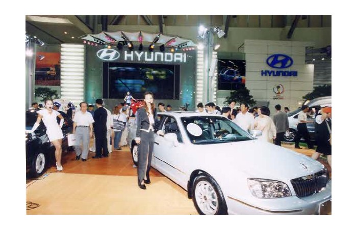 2001 Motor Show On-site coverage46