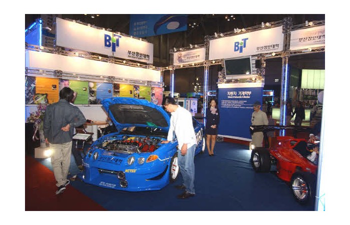 2003 Motor Show On-site coverage65