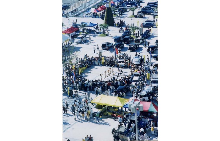 2001 Motor Show On-site coverage95