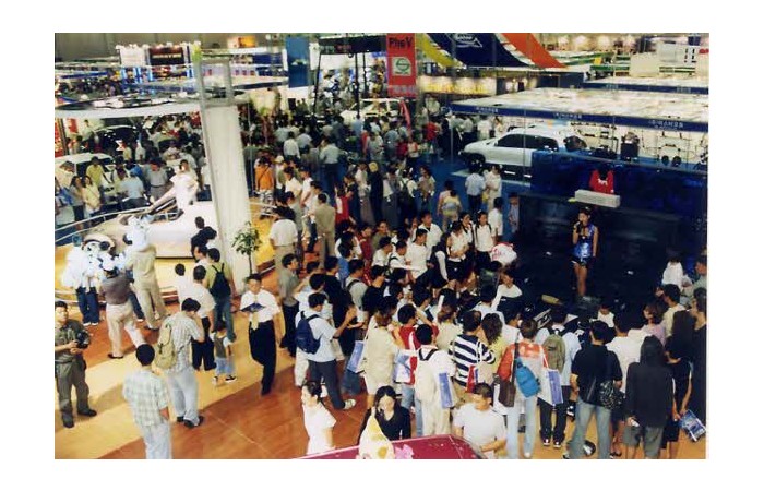 2001 Motor Show On-site coverage89